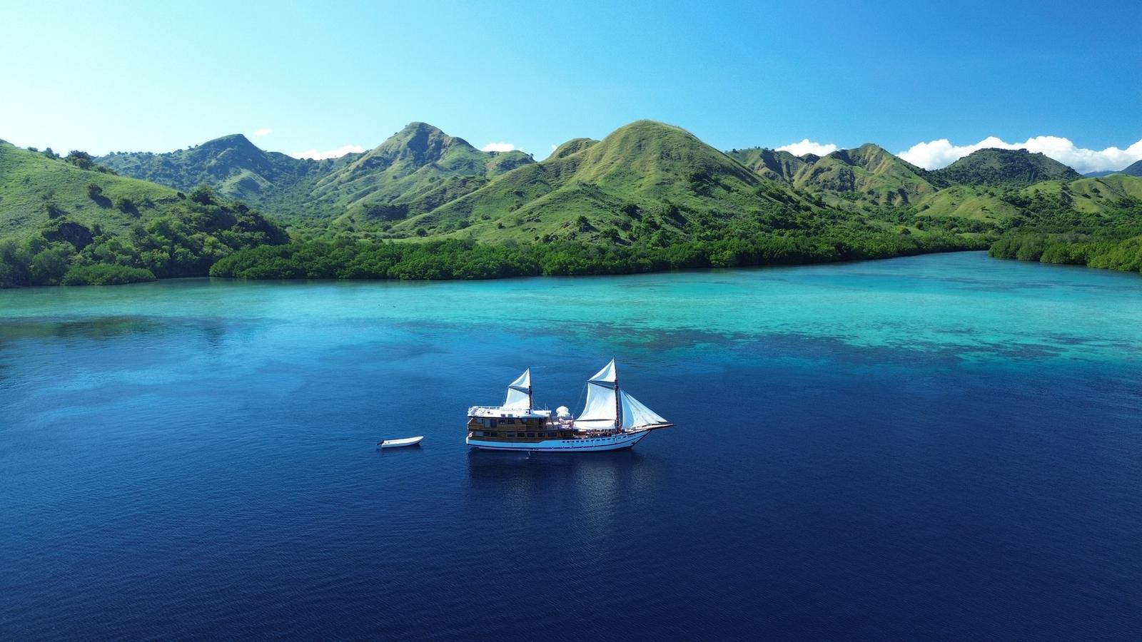 Vinca Deluxe Phinisi – Excursion 1 jour Komodo en bateau sur Vinca : Padar, Pink Beach et les dragons en une longue journée
