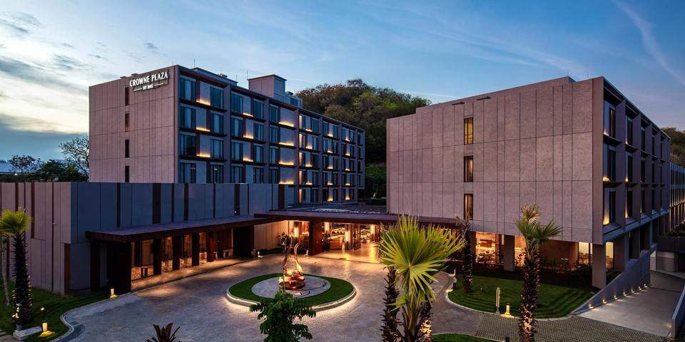 Crowne Plaza Labuan Bajo by IHG,拉布安巴焦