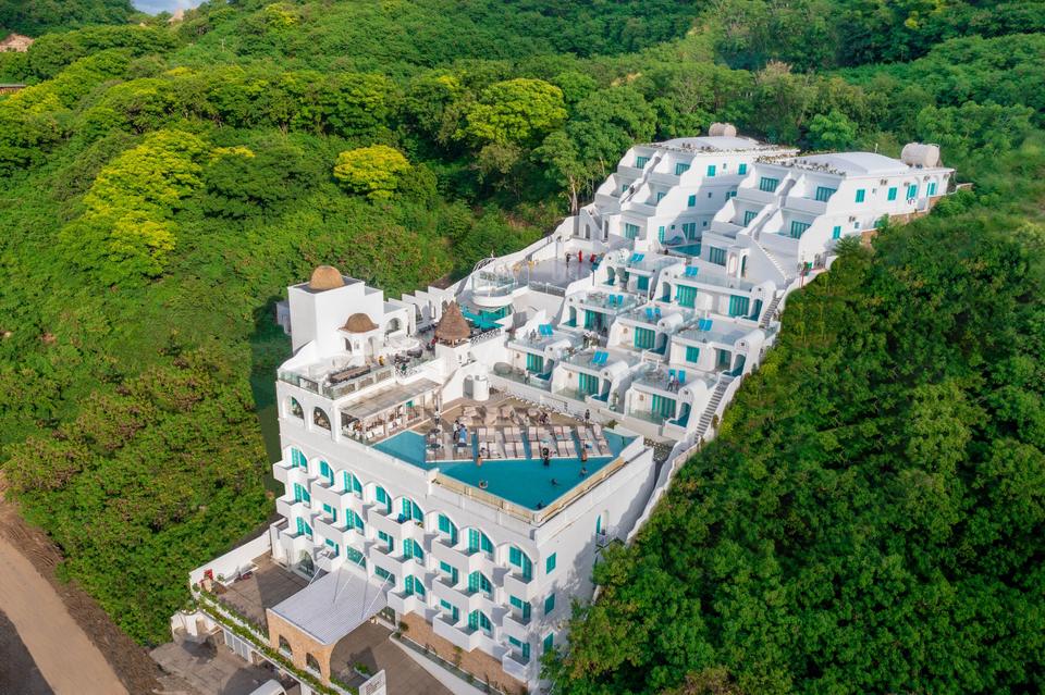 Loccal Collection Hotel,拉布安巴焦