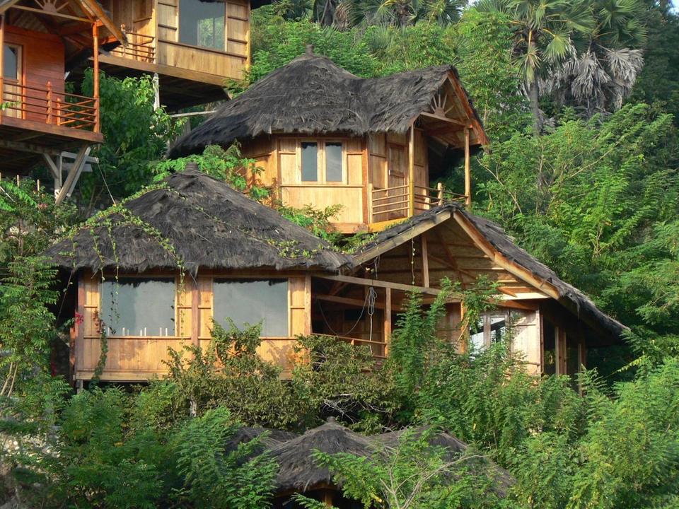 Waecicu Eden Beach Hotel,拉布安巴焦